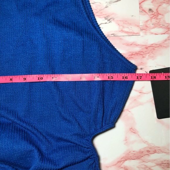 Caution to the wind sides cutout midi dress size M - Picture 7 of 8